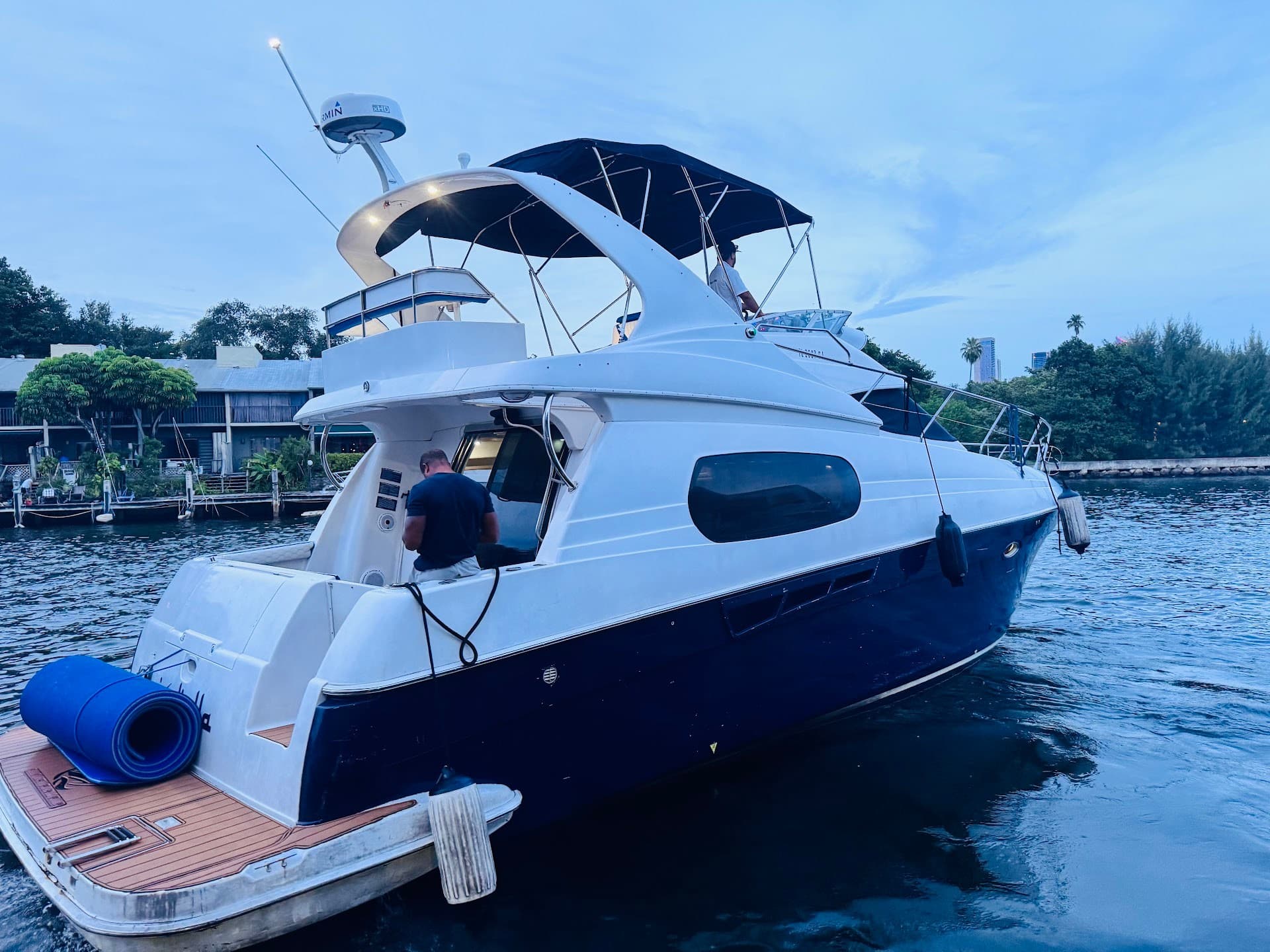 Luxury yacht at Miami Yacht Adventures