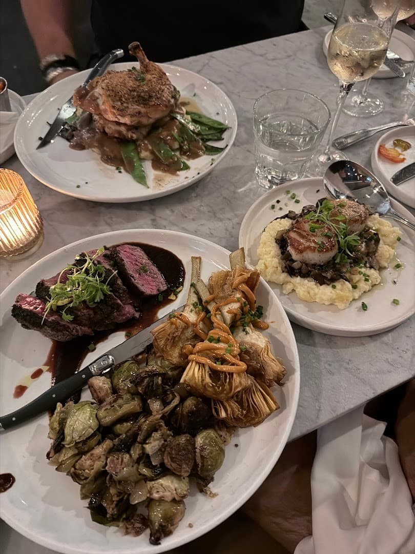 Delicious dishes at Mignonette Downtown in Miami