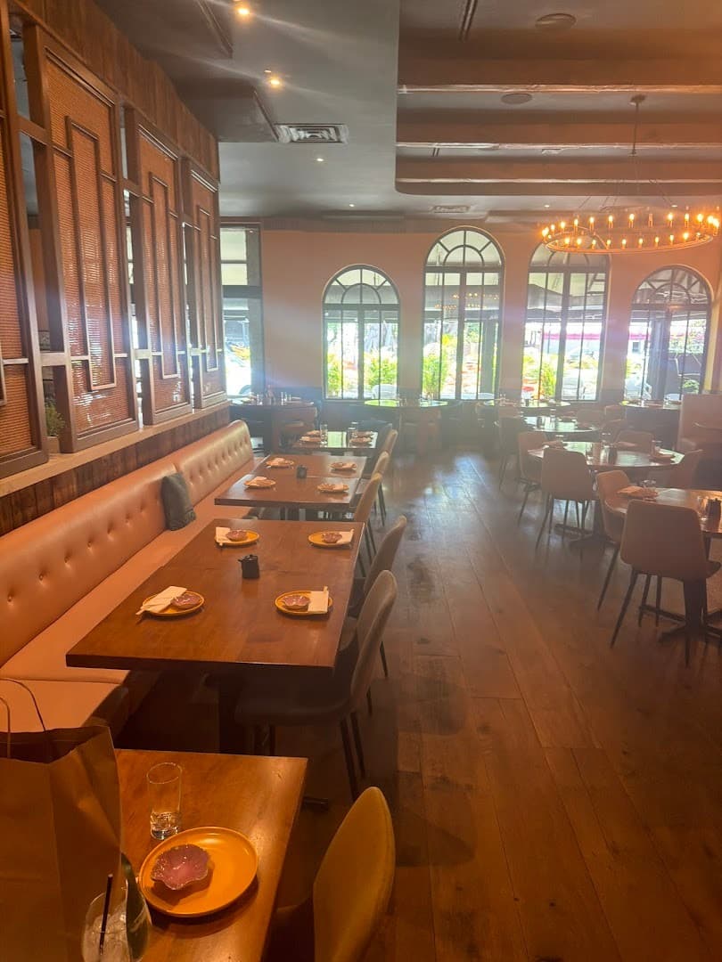 Moshi Moshi Brickell interior dining area Miami