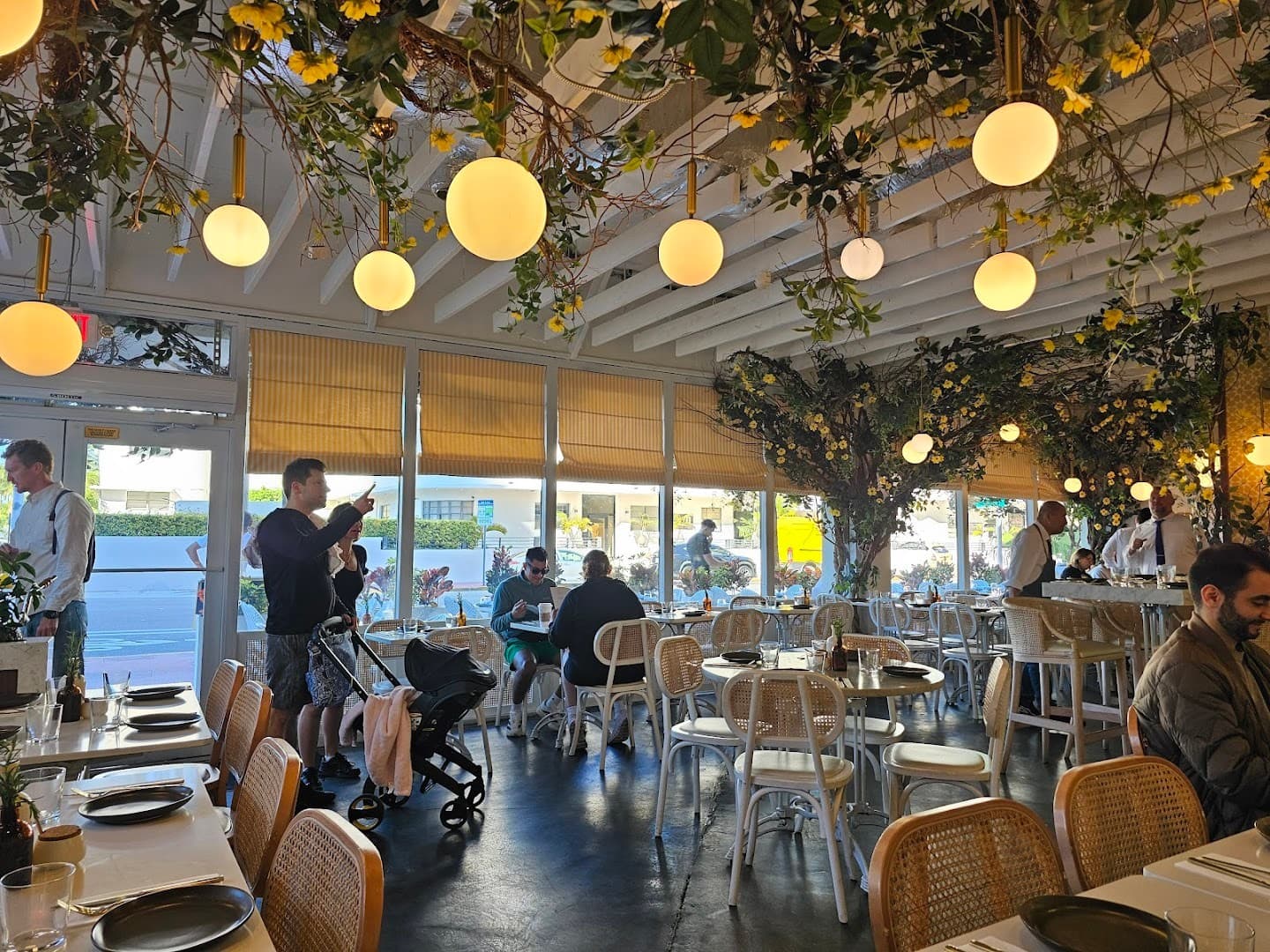 Interior view of Motek Miami Beach restaurant