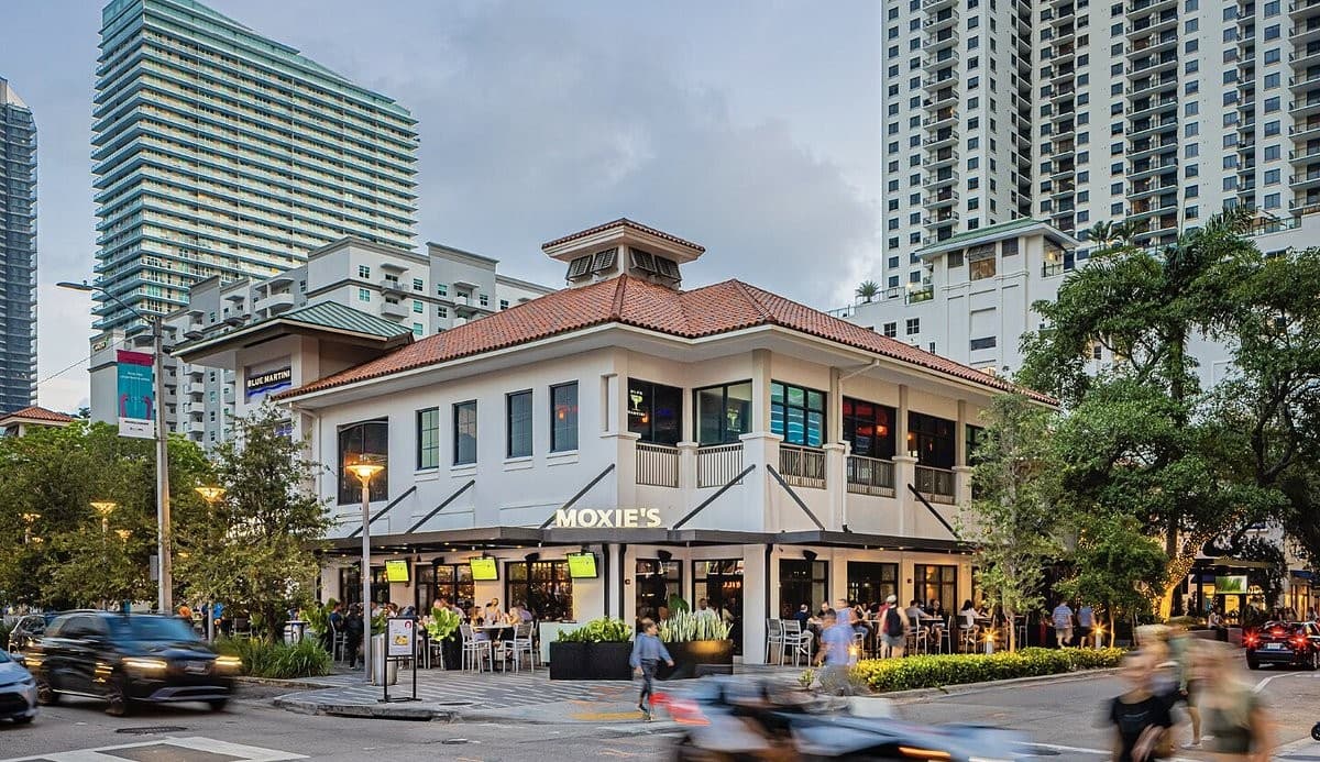 Moxie's Miami Restaurant exterior view