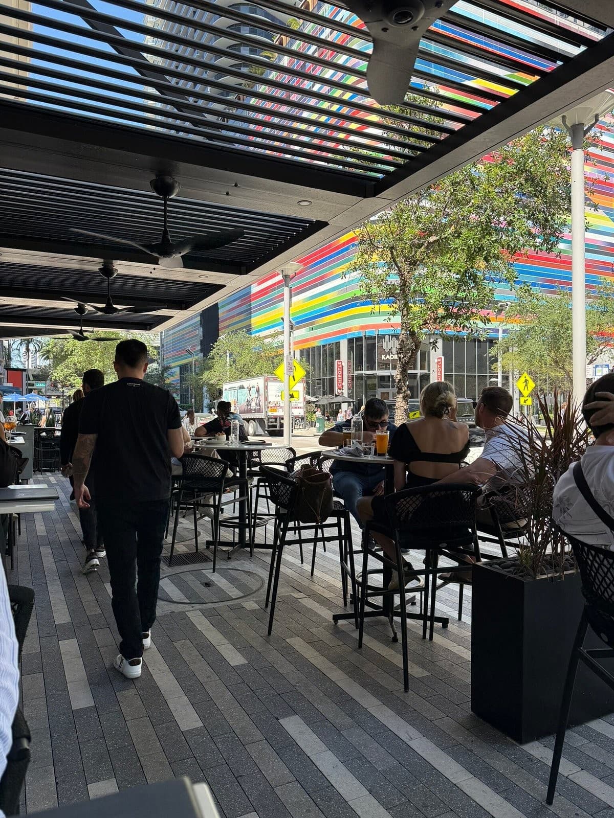Moxies Miami Restaurant outdoor patio dining scene
