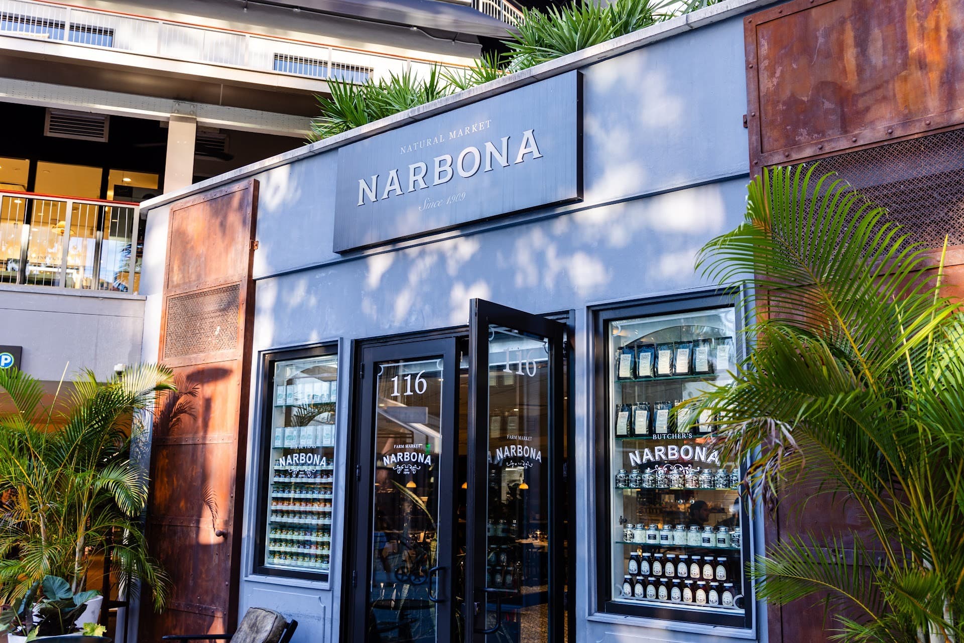 Narbona Coconut Grove restaurant exterior view