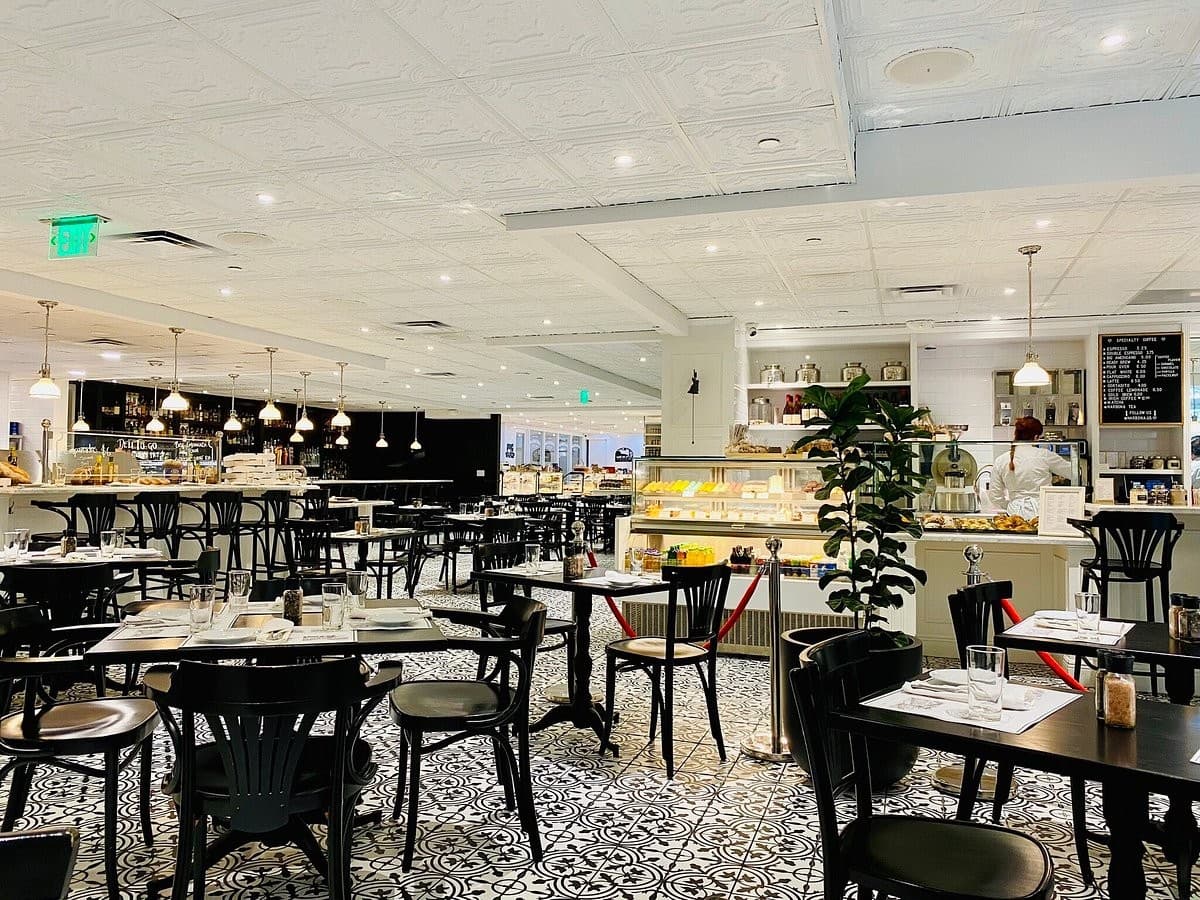 Narbona Coconut Grove interior dining area