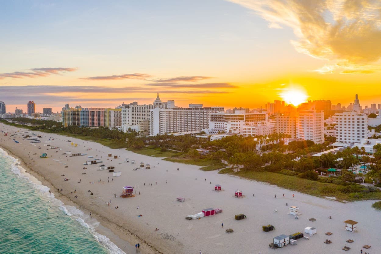 Scenic view of National Hotel in Miami Beach