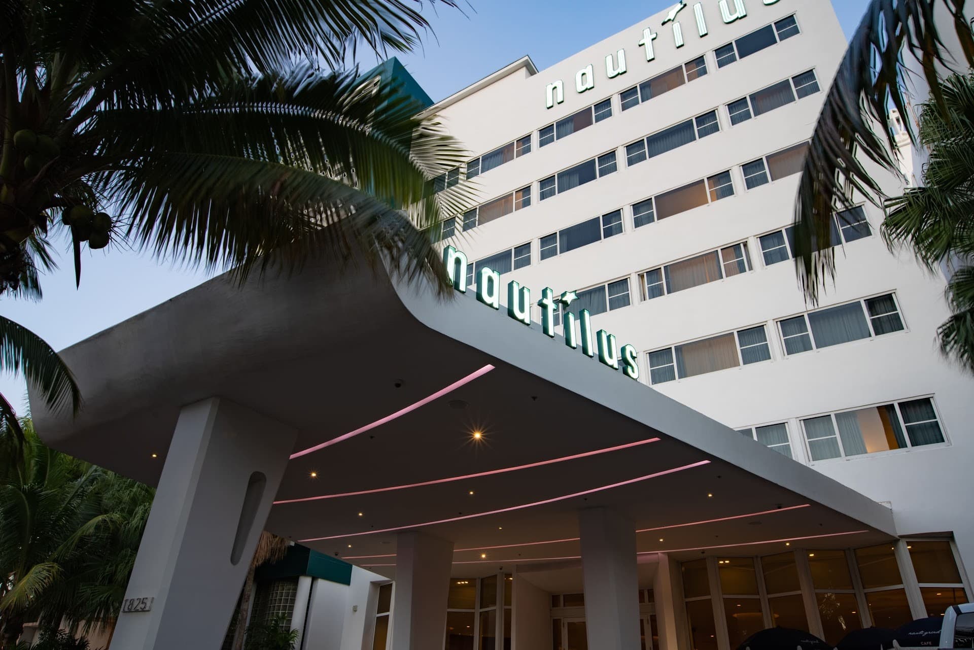 Nautilus Sonesta Miami Beach hotel entrance