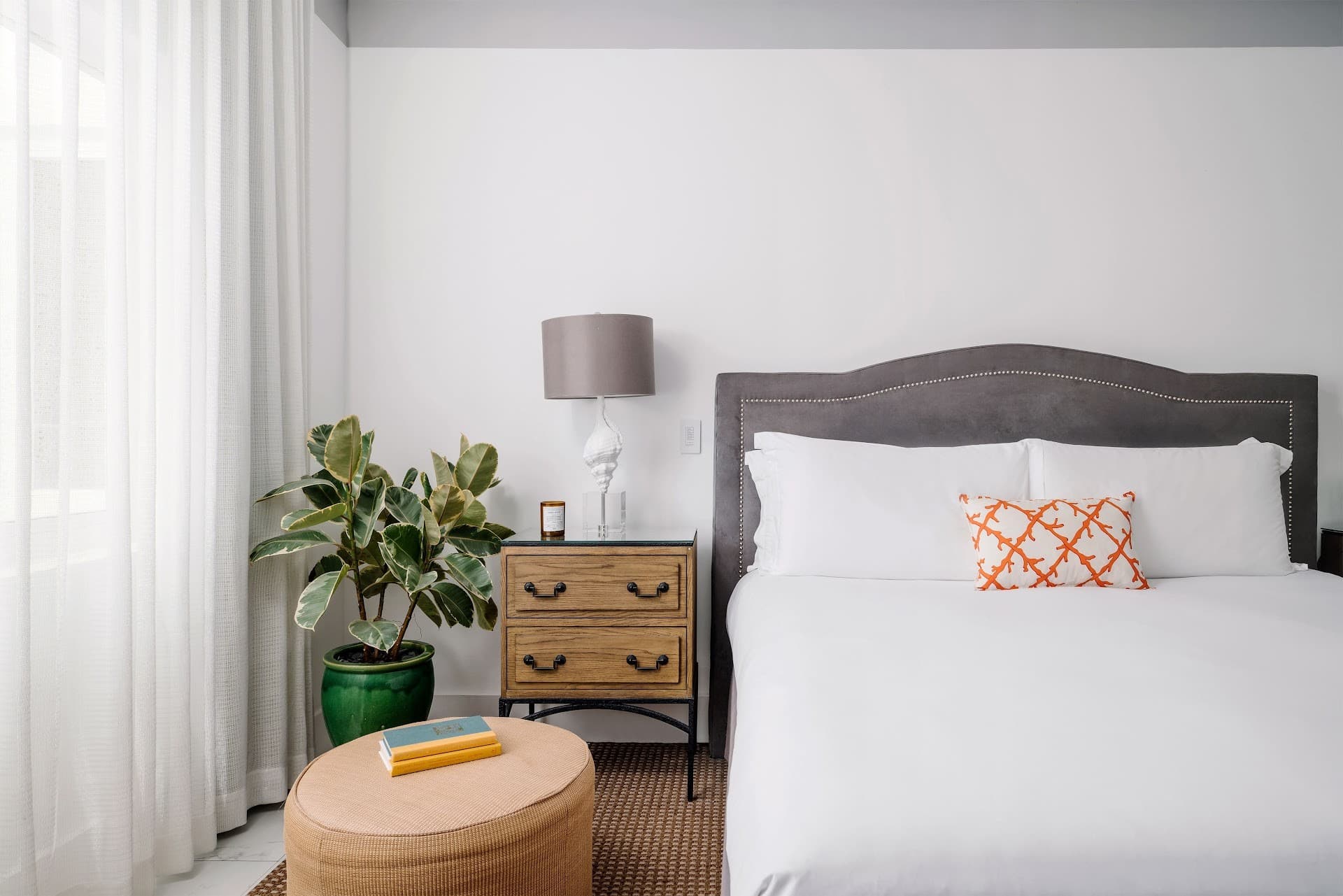 Modern guest room at Nautilus Sonesta Miami Beach