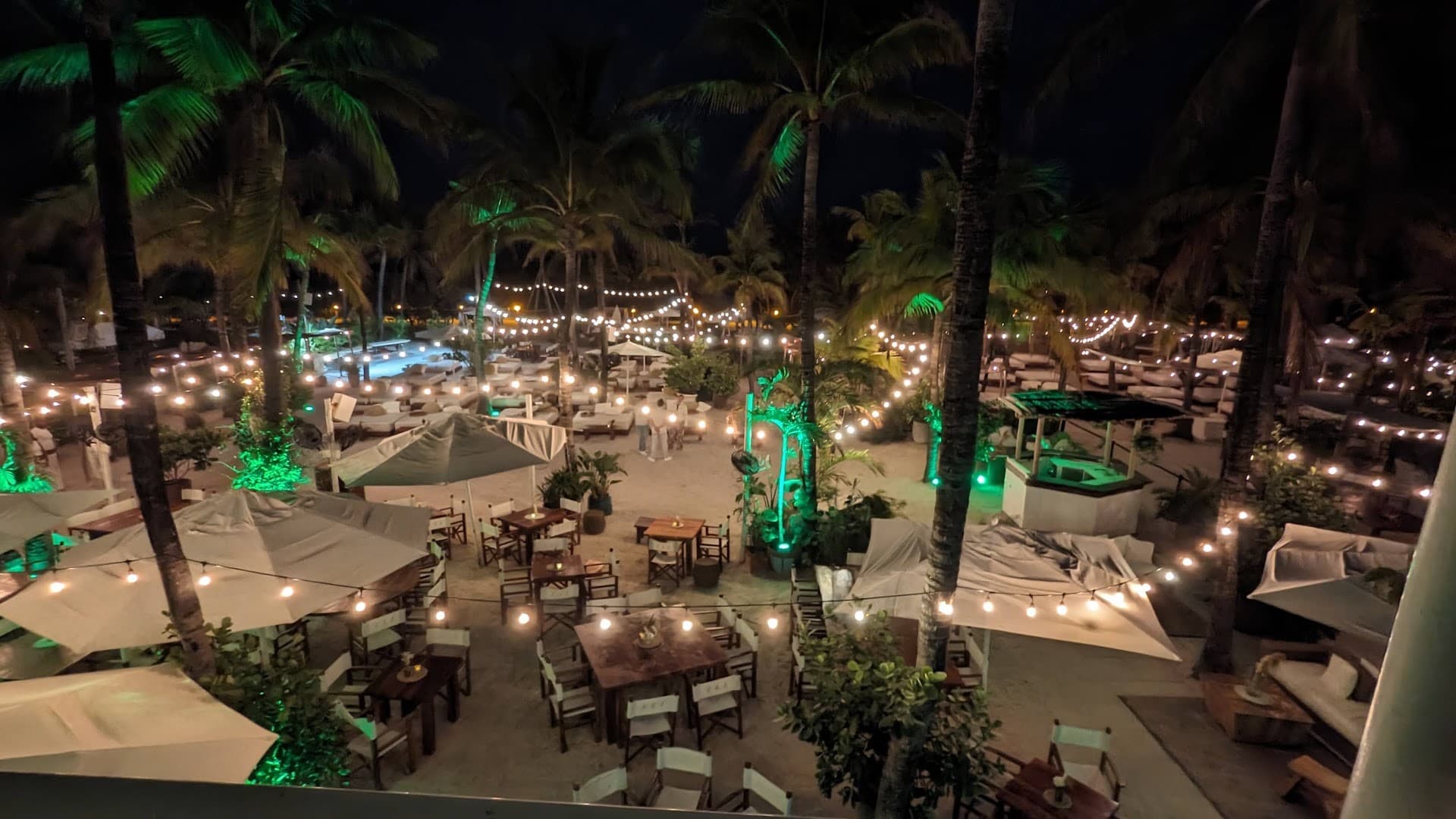 Nikki Beach Miami Beach nighttime ambiance