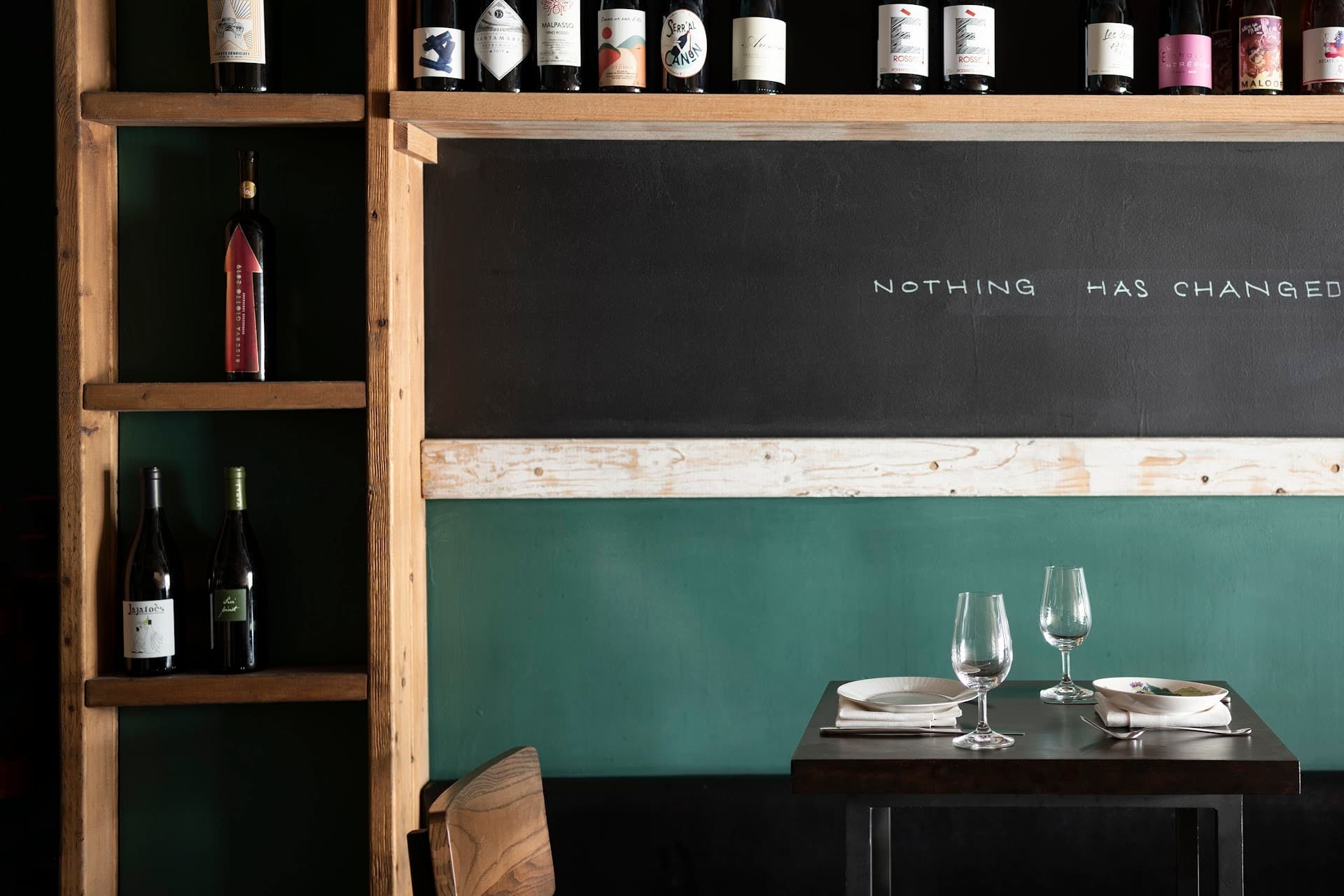 Interior of niu wine restaurant in Miami