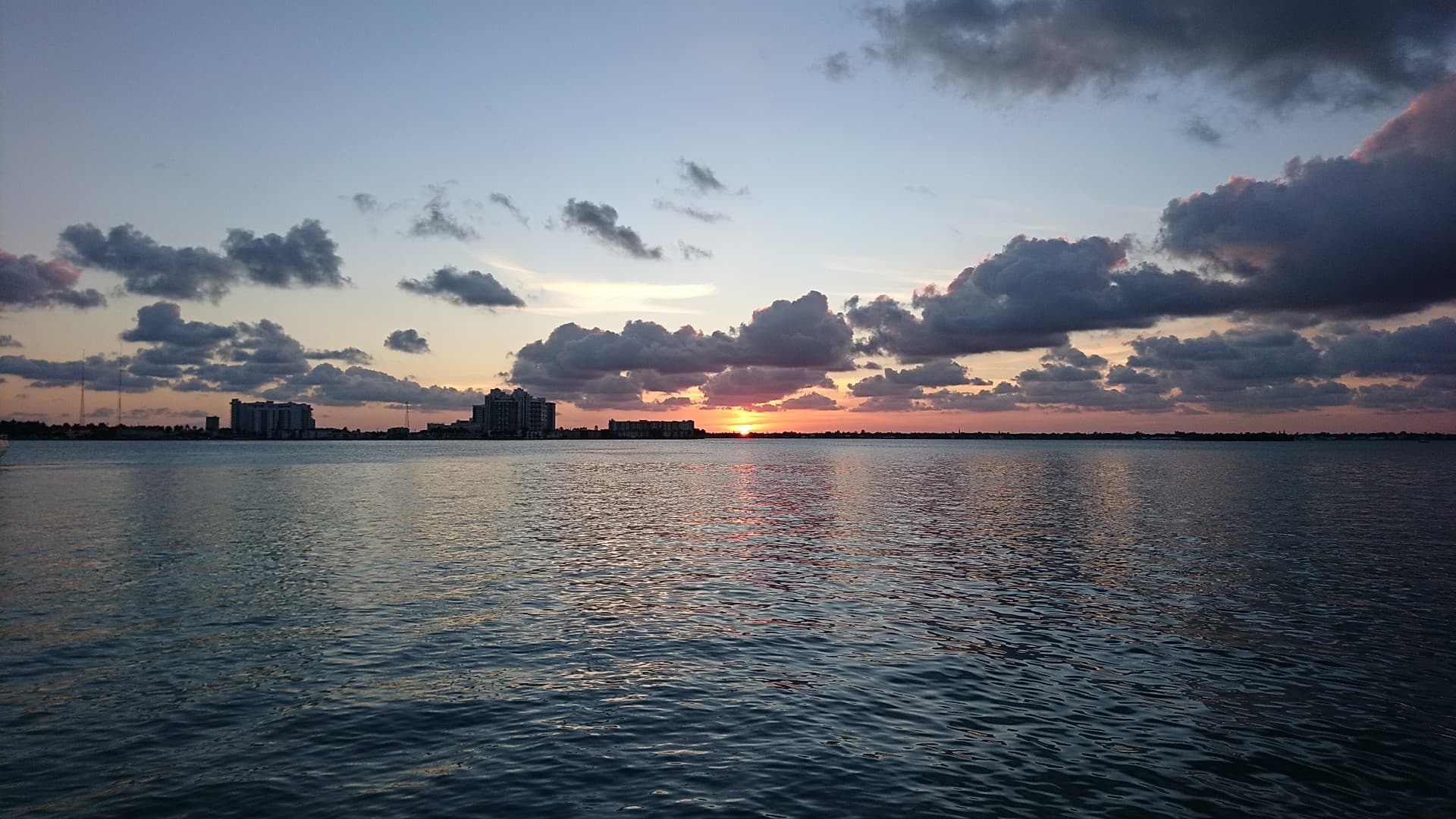 Sunset view at Normandy Shores Golf Course in Miami Beach