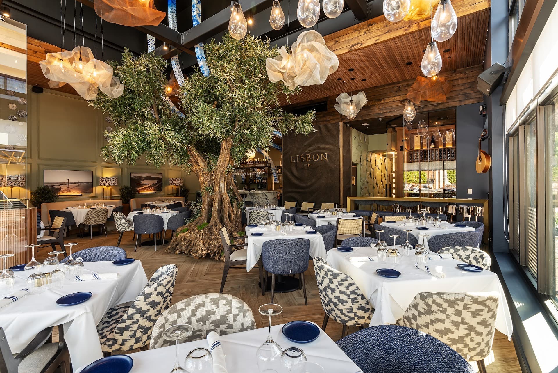 Interior of Old Lisbon Restaurants in Aventura