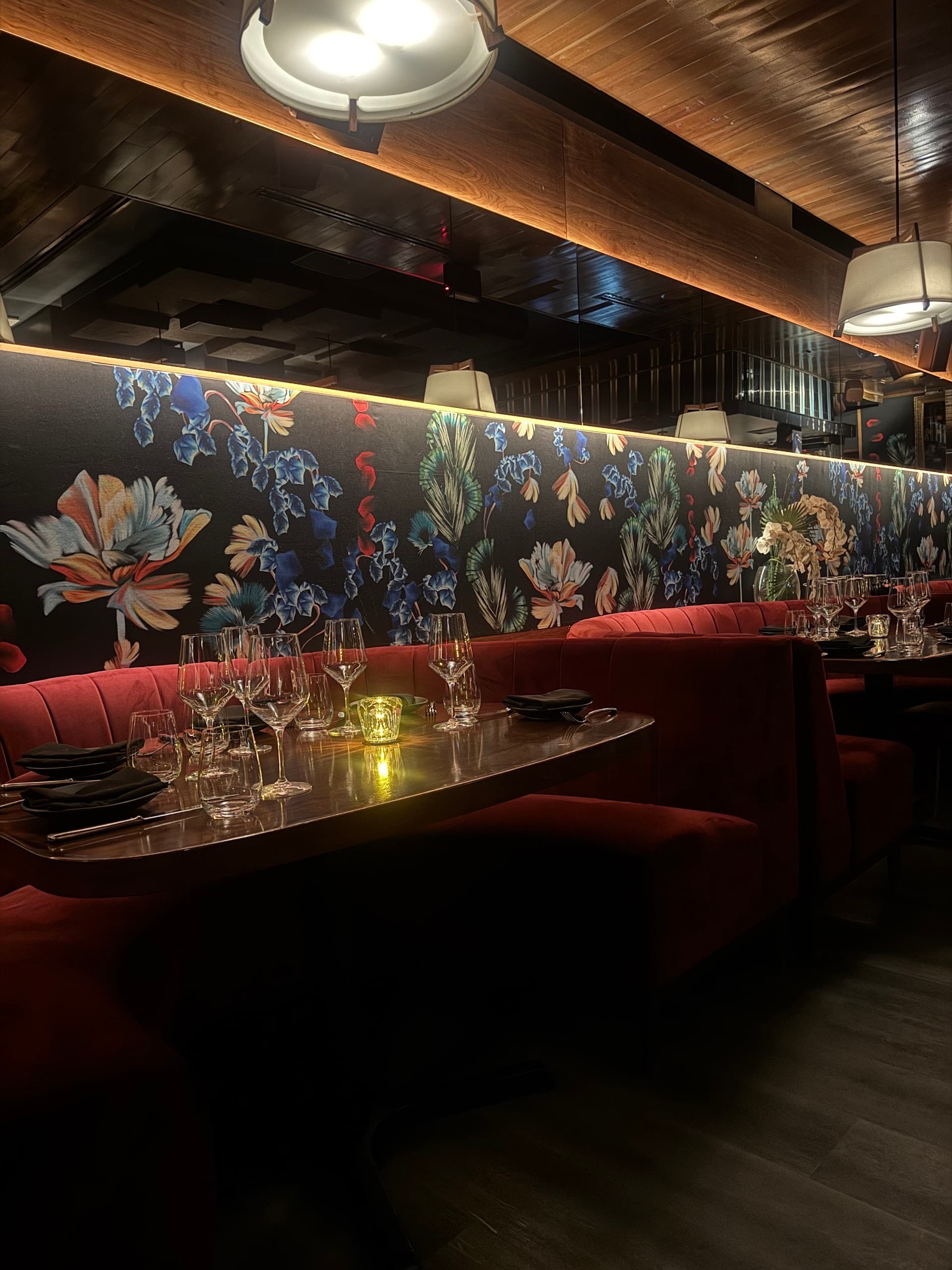 Elegant dining room at Papi Steak, Miami Beach