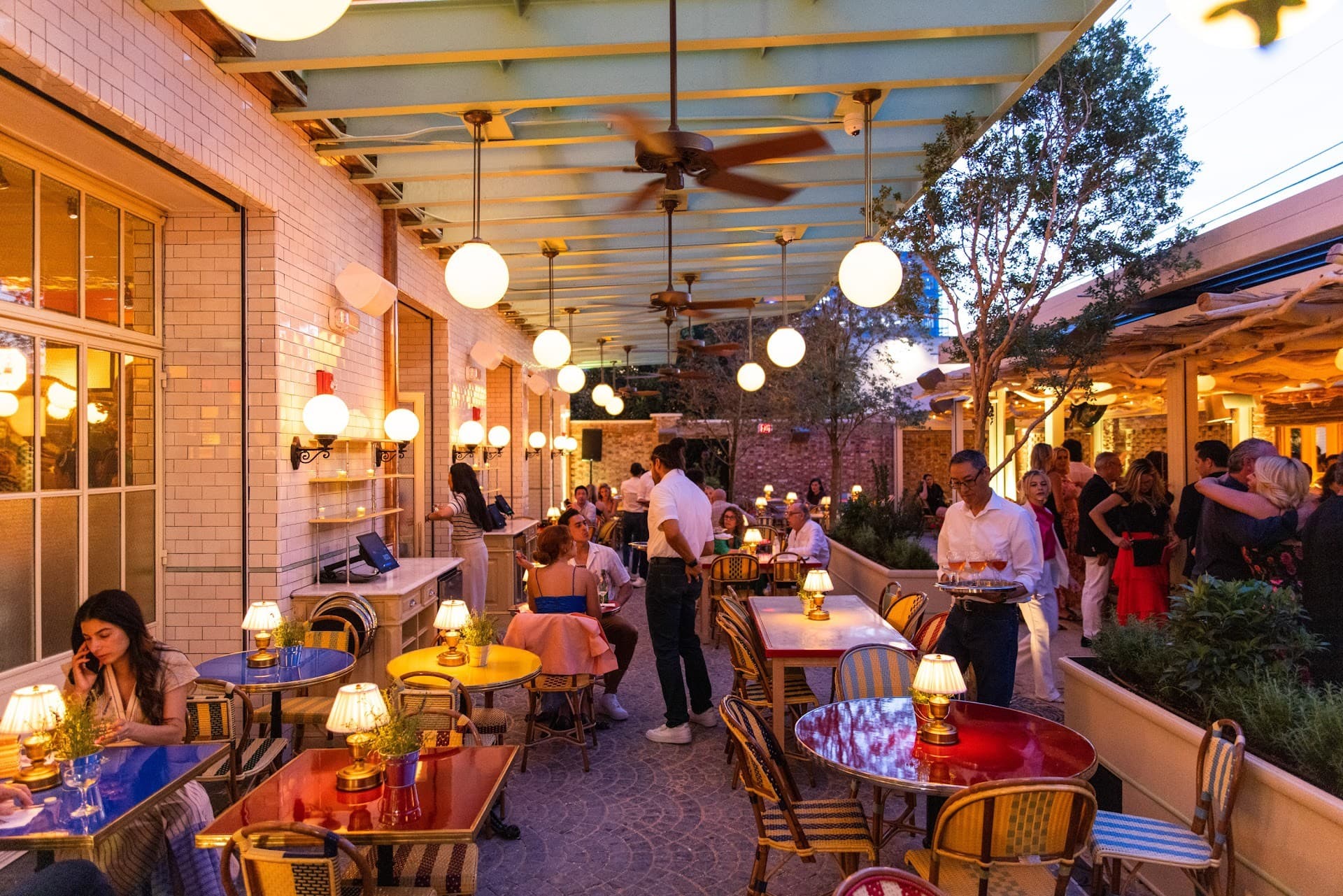 Pastis Miami dining scene in vibrant atmosphere