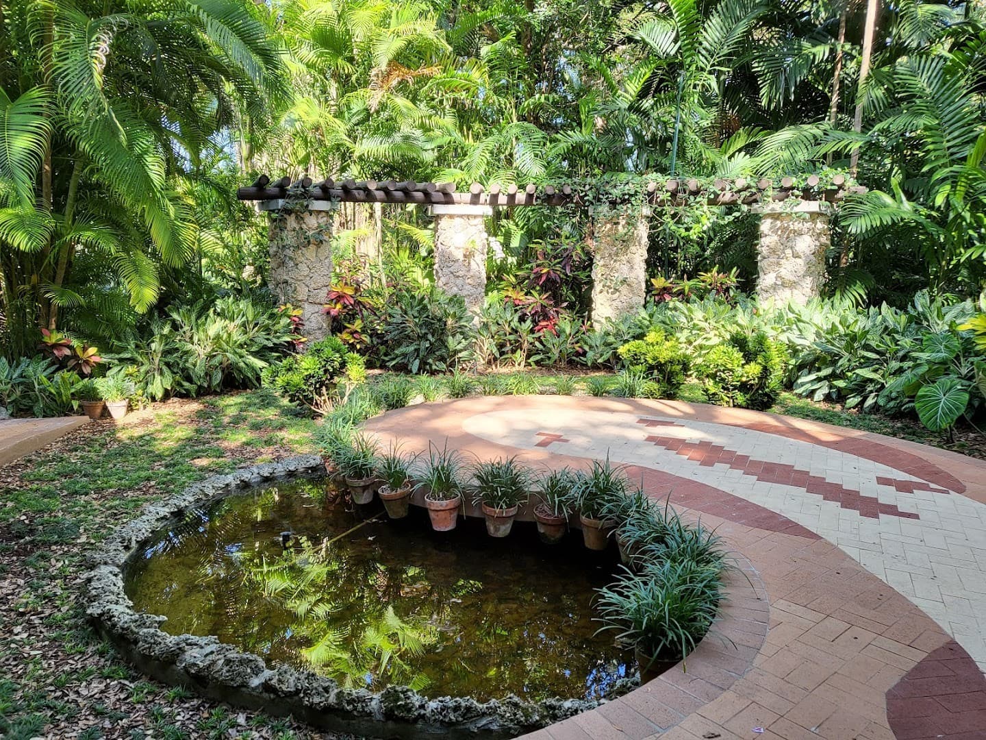 Lush gardens at Pinecrest Gardens in Miami