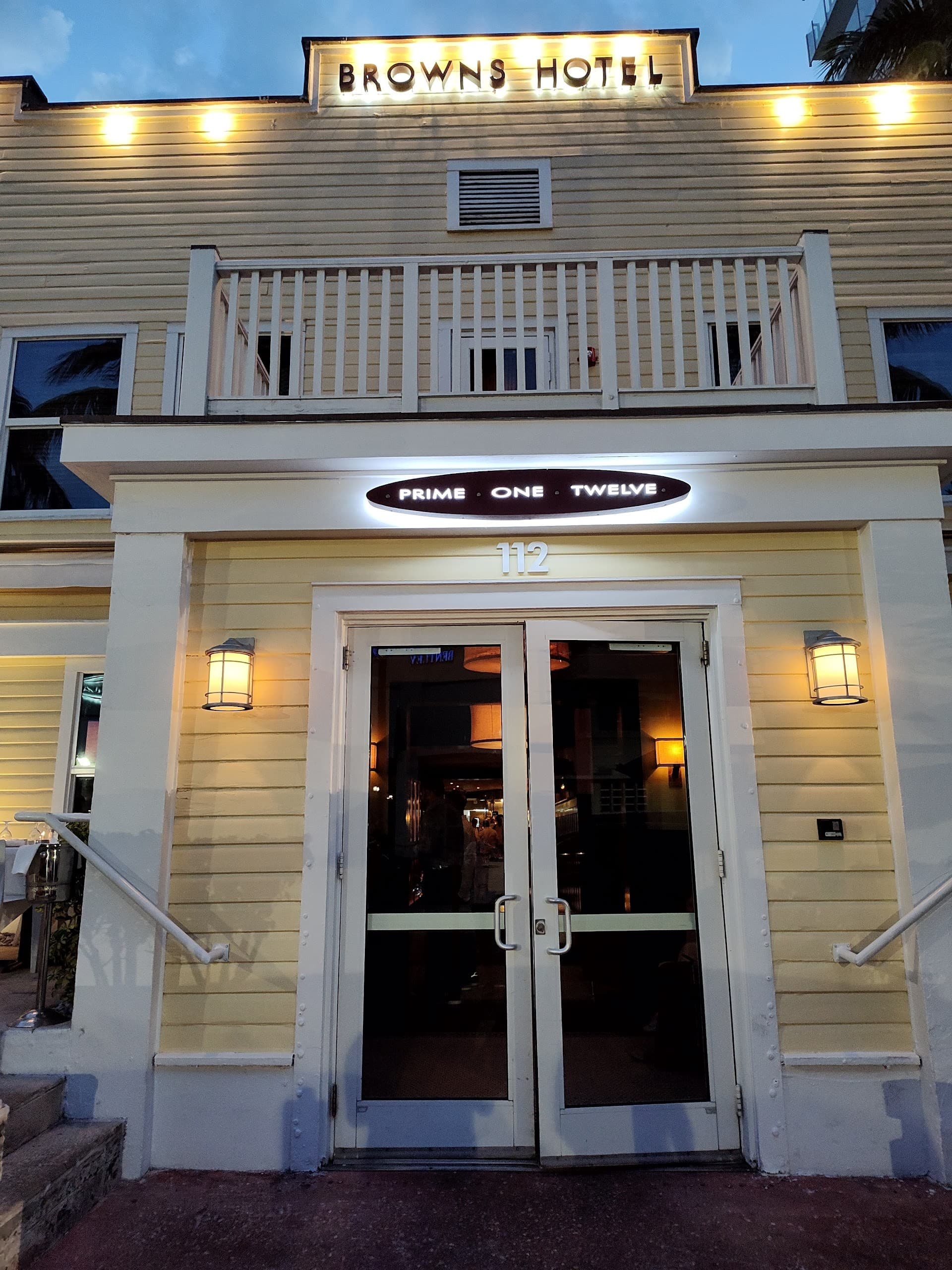 Prime 112 Restaurant in Miami Beach, upscale dining experience