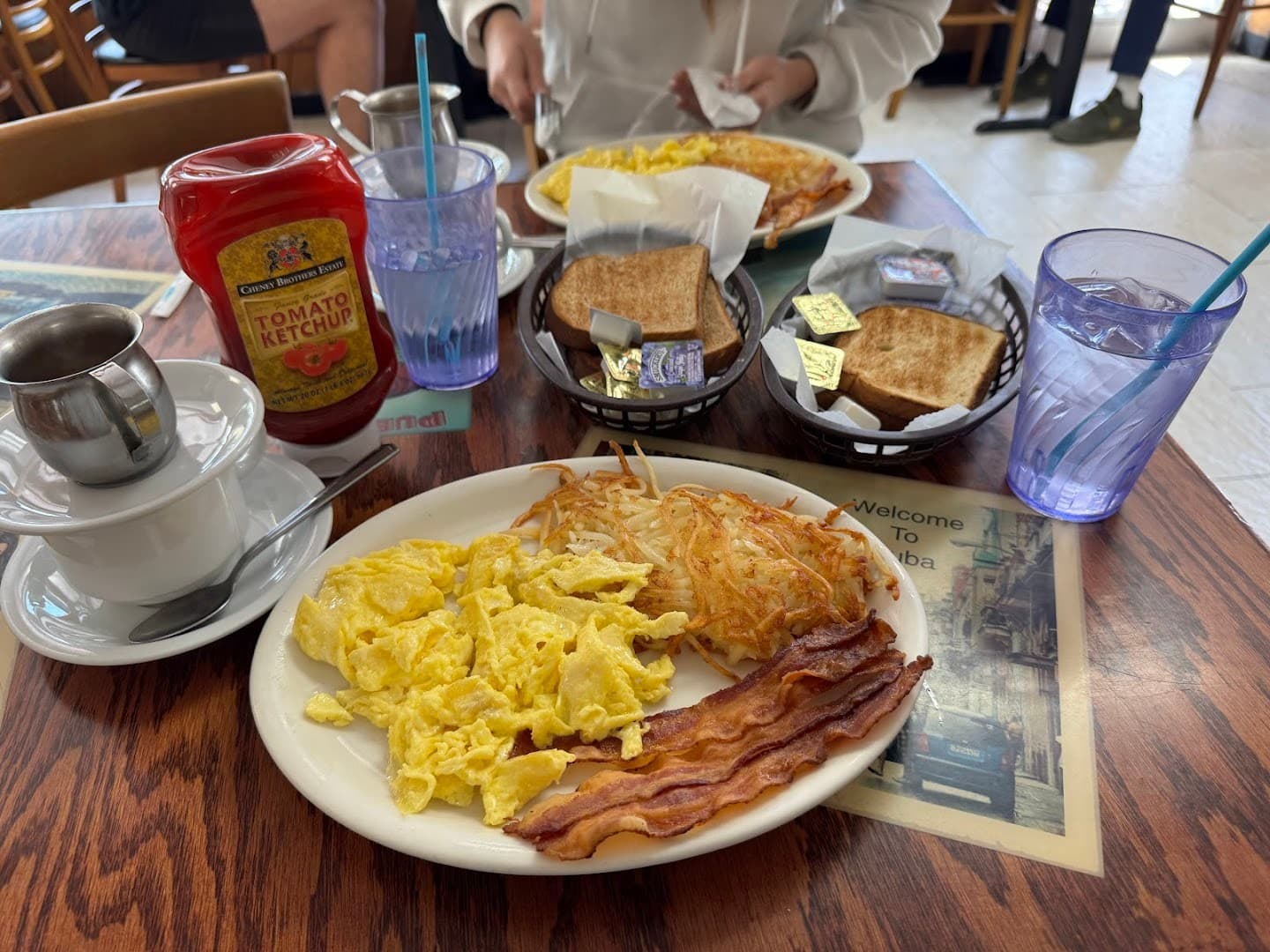 Delicious breakfast at Puerto Sagua Restaurant in Miami Beach