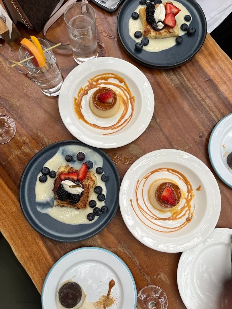 Desserts at Quinto Miami restaurant