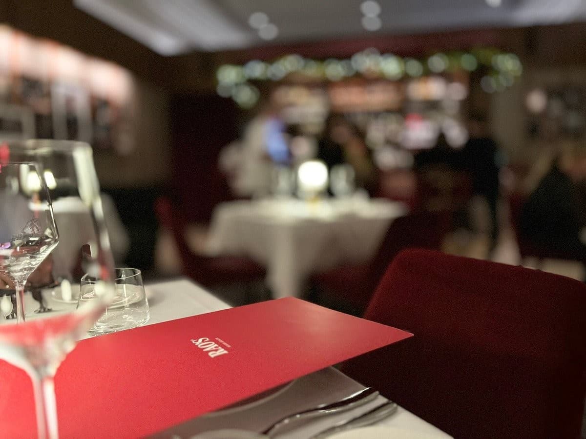 Rao's Miami Beach dining room ambiance