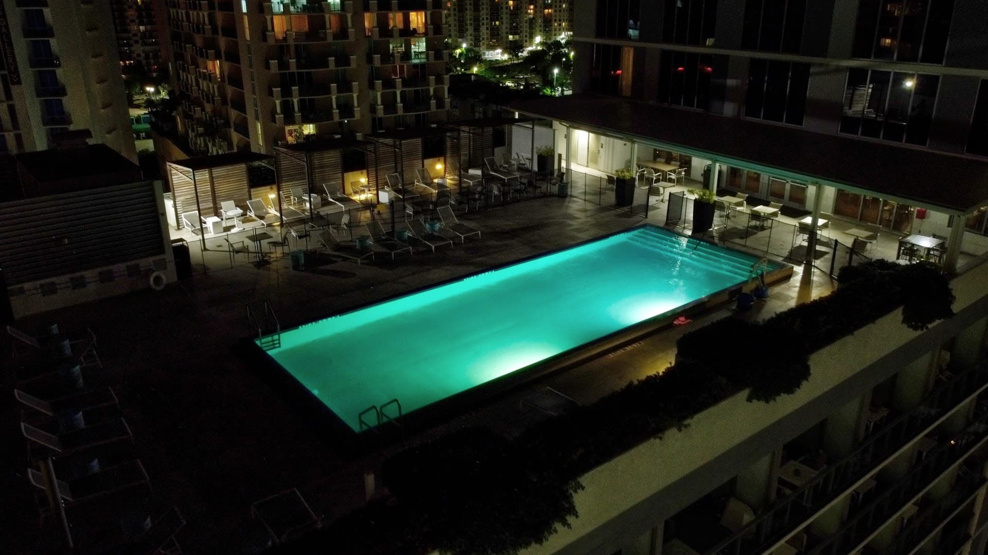 Swimming pool at Residence Inn by Marriott Miami Sunny Isles Beach