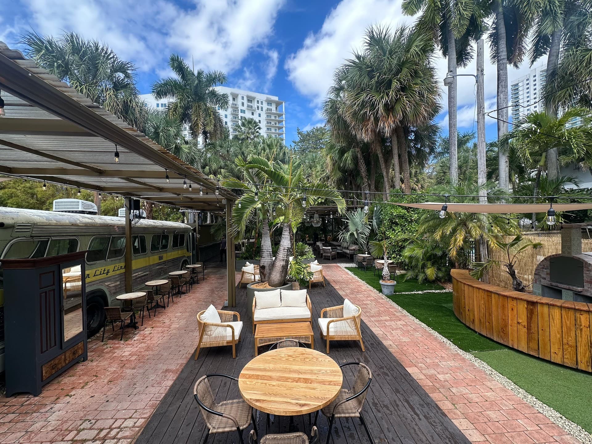 Outdoor seating area at River House Wine & Bar Miami