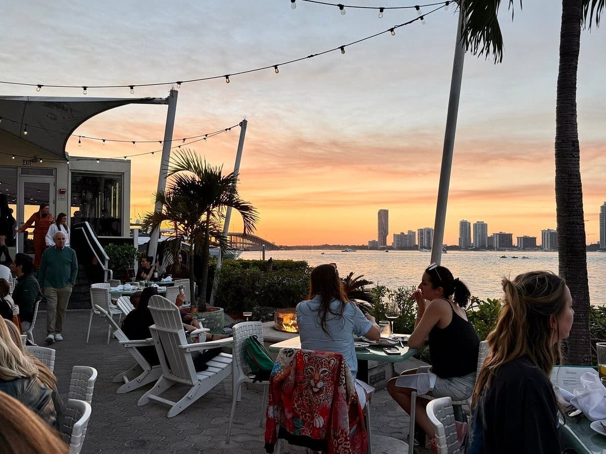 Rusty Pelican Miami waterfront dining scene at sunset