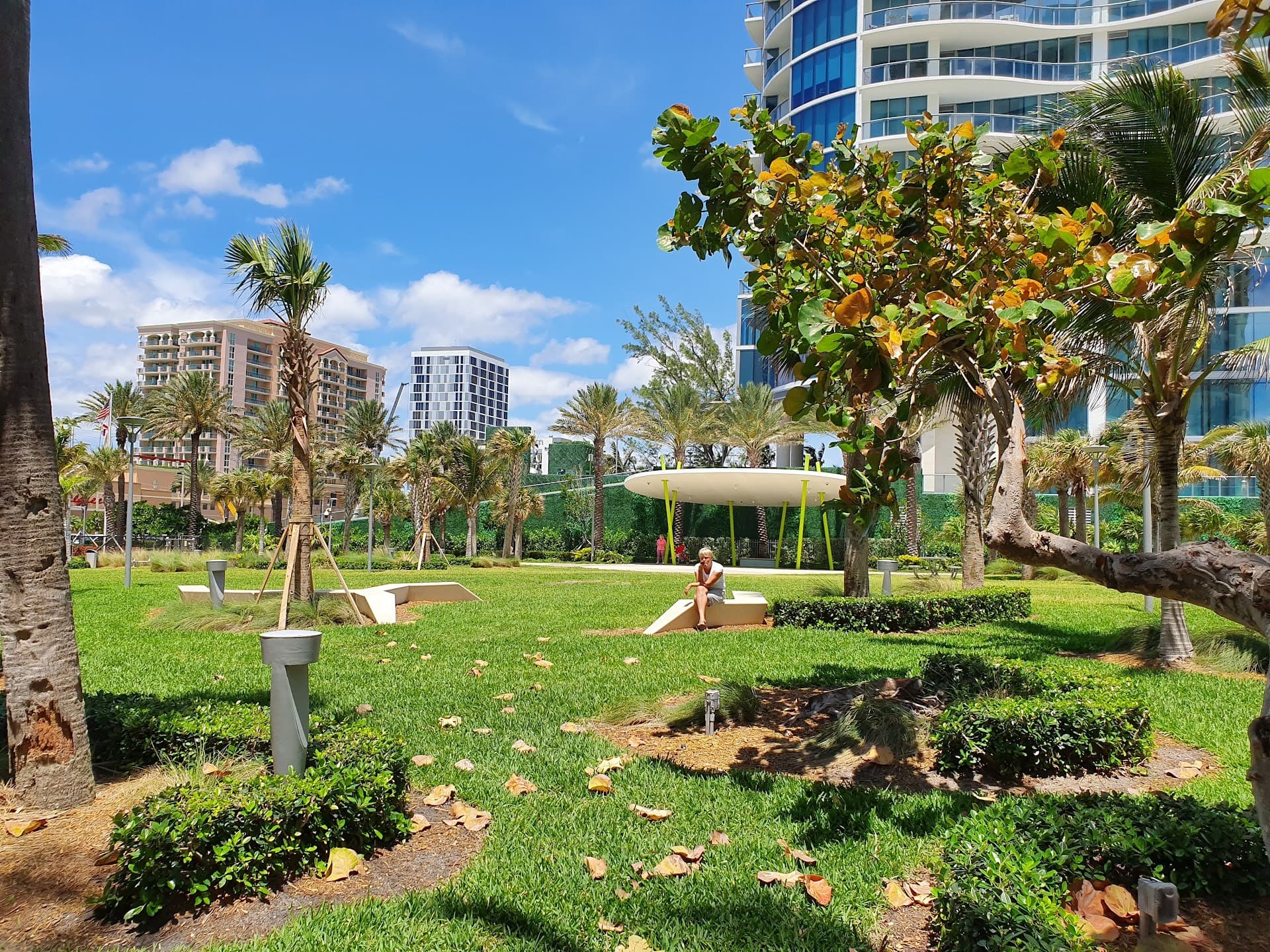 Samson Oceanfront Park in Sunny Isles Beach with green lawn