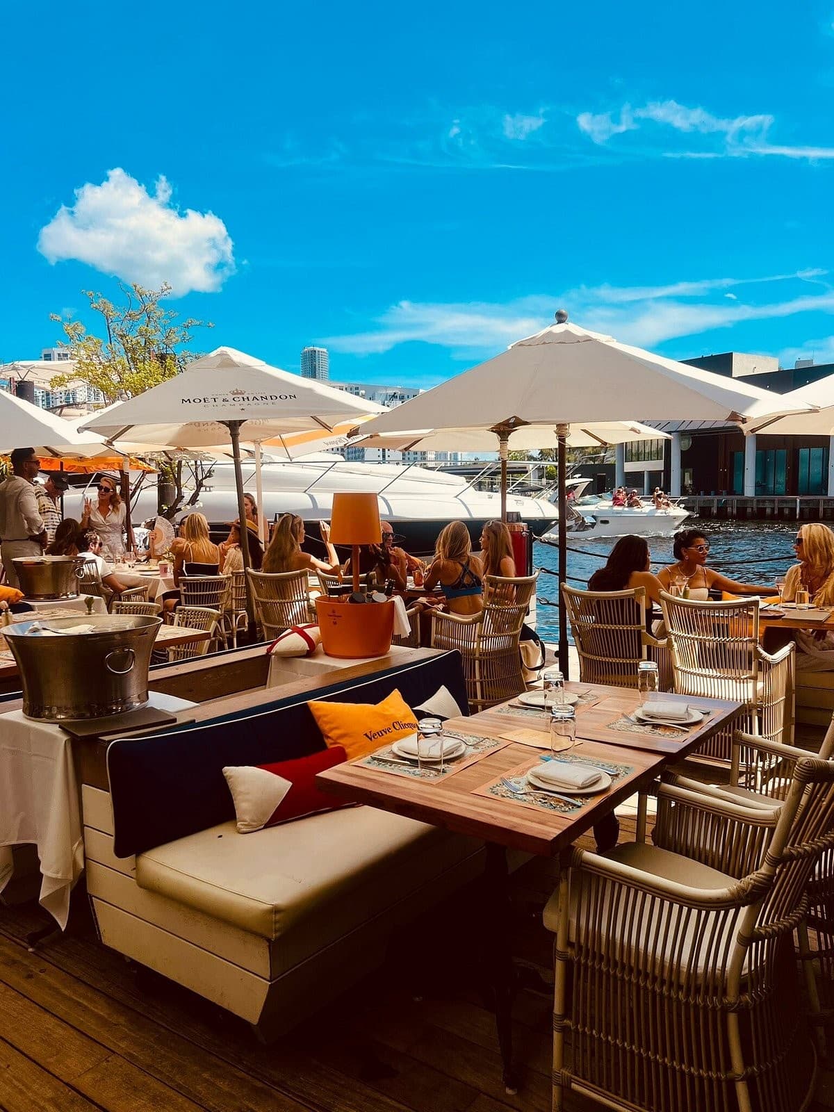 Seaspice Brasserie & Lounge outdoor dining in Miami
