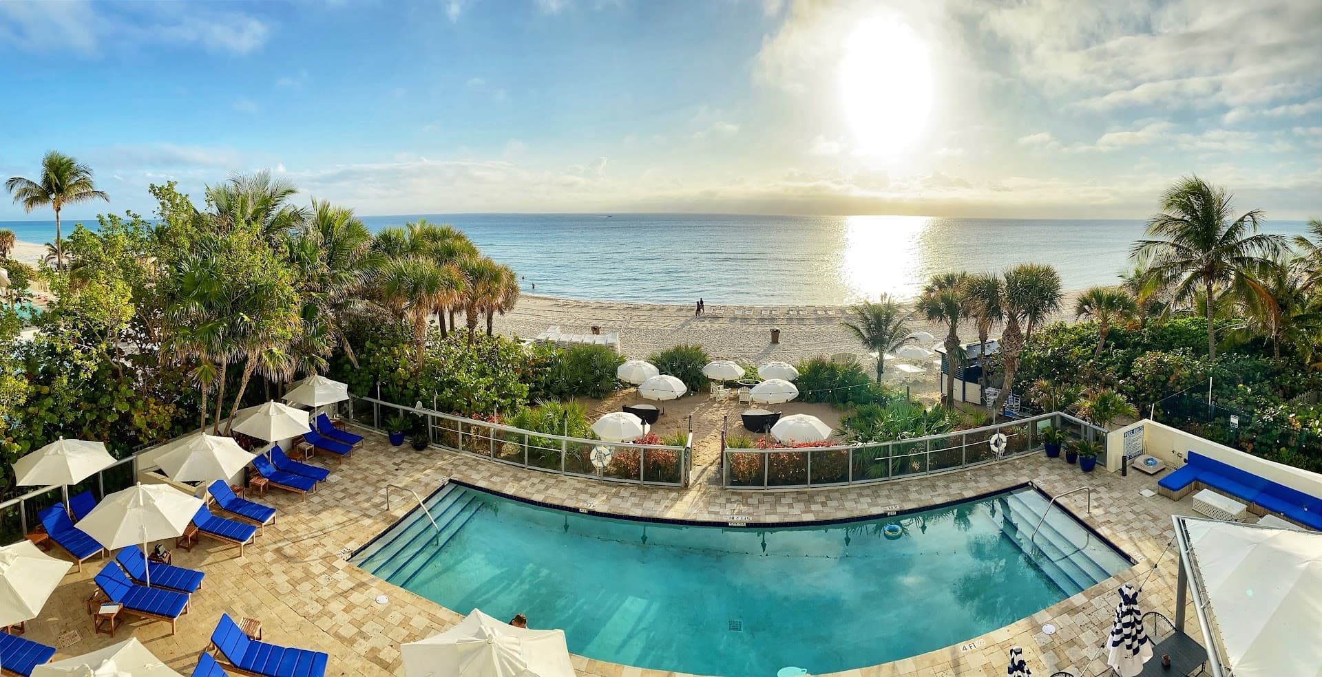 Solé Miami resort view with beach and pool
