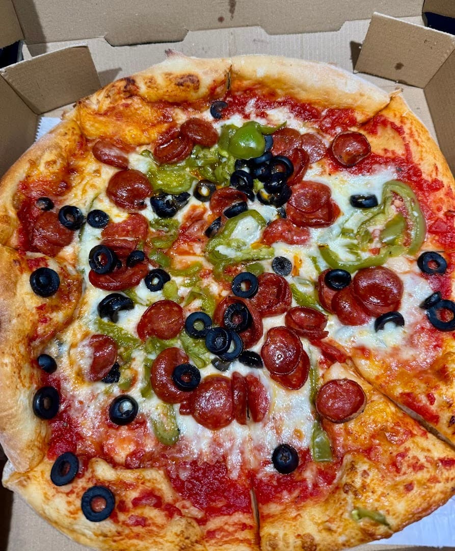 Delicious pizza from Steve's Pizza in Miami