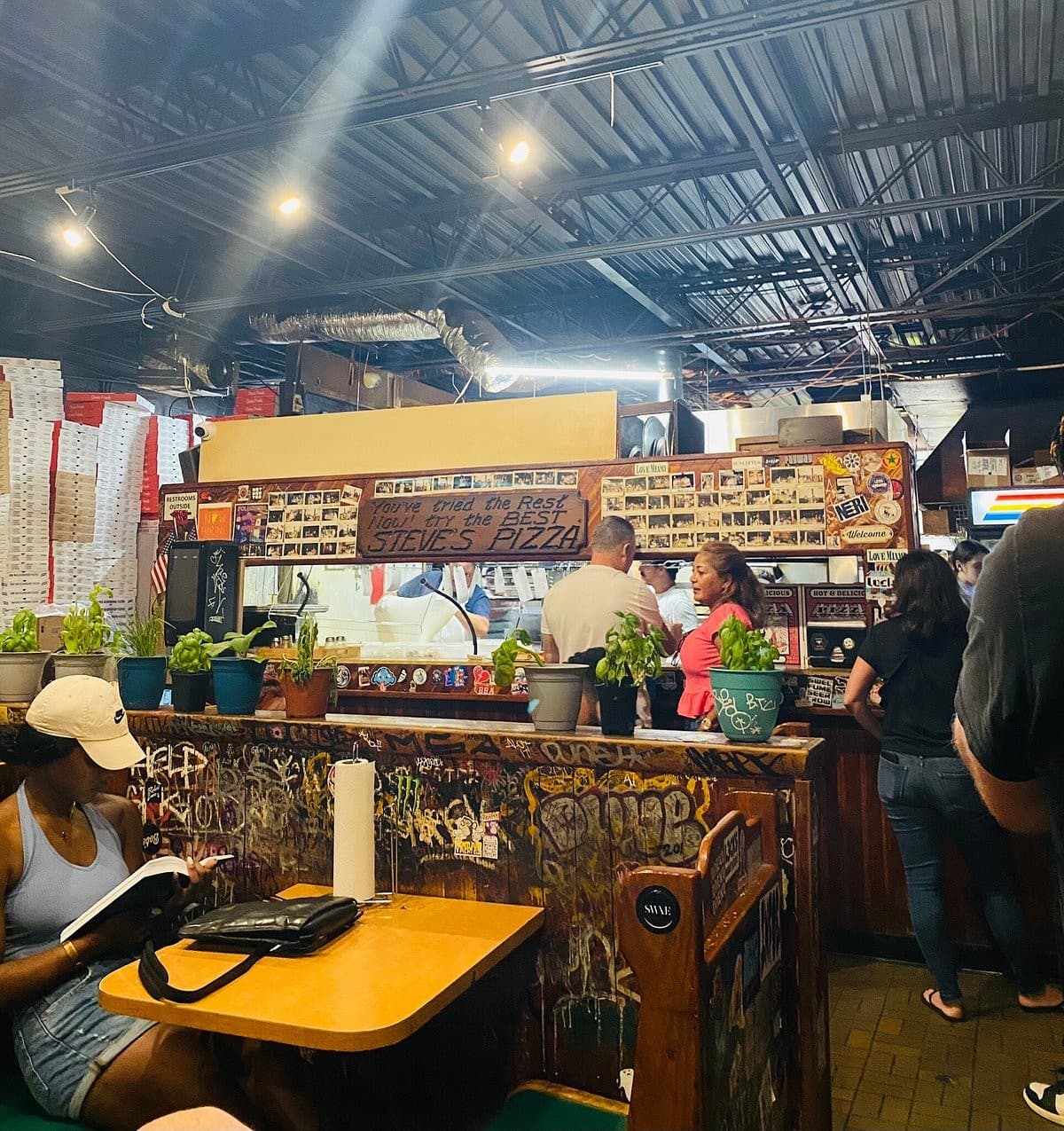 Interior view of Steve's Pizza in Miami