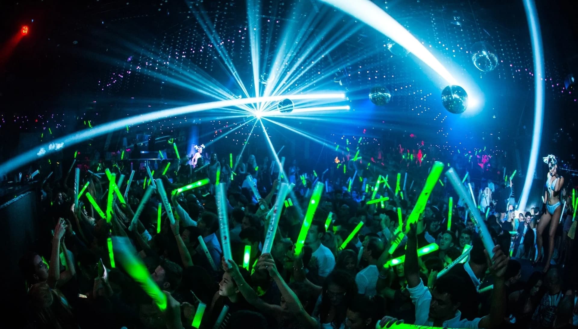 Vibrant nightlife scene at STORY Miami Beach