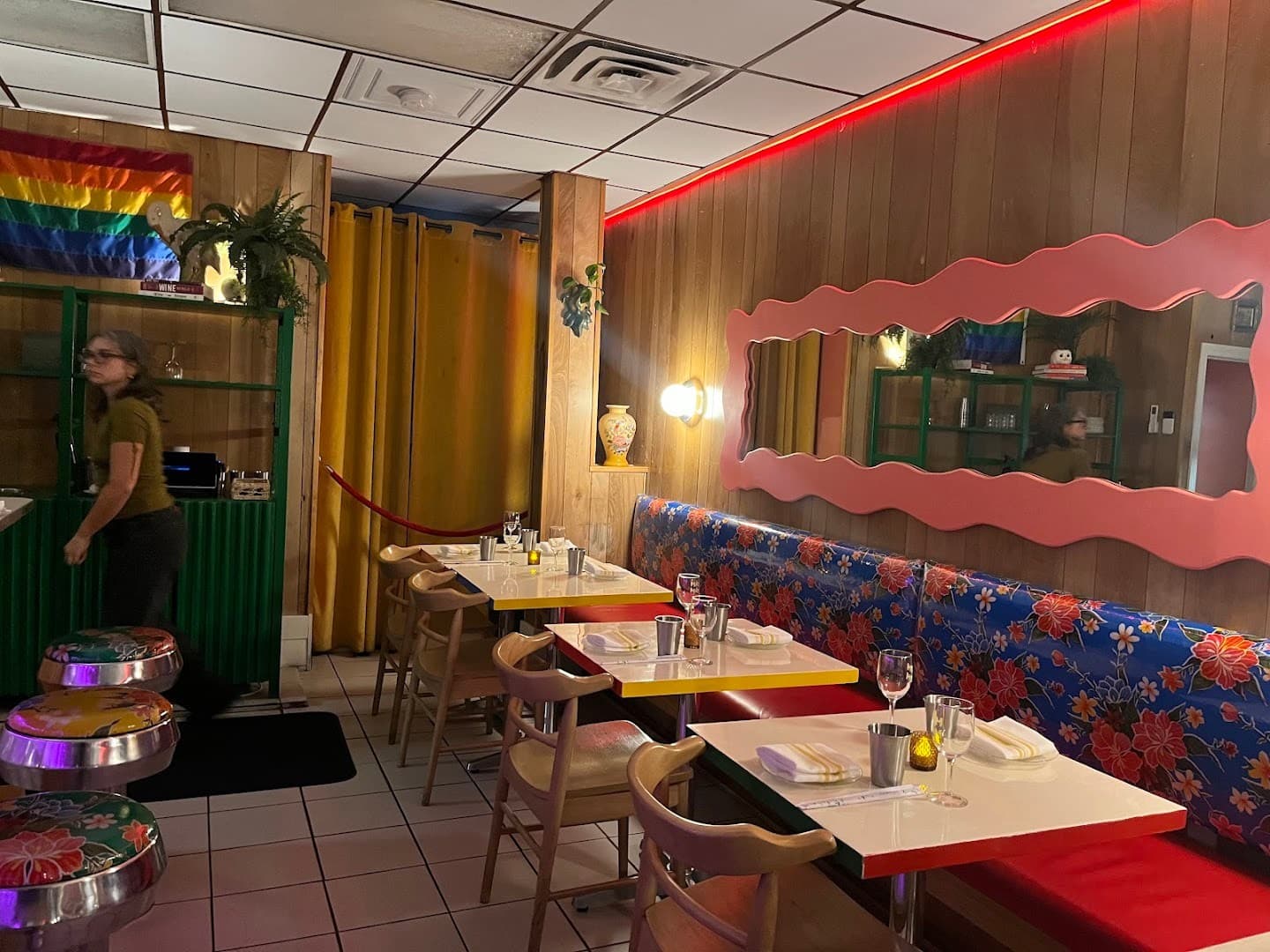 Tâm Tâm restaurant interior in Miami