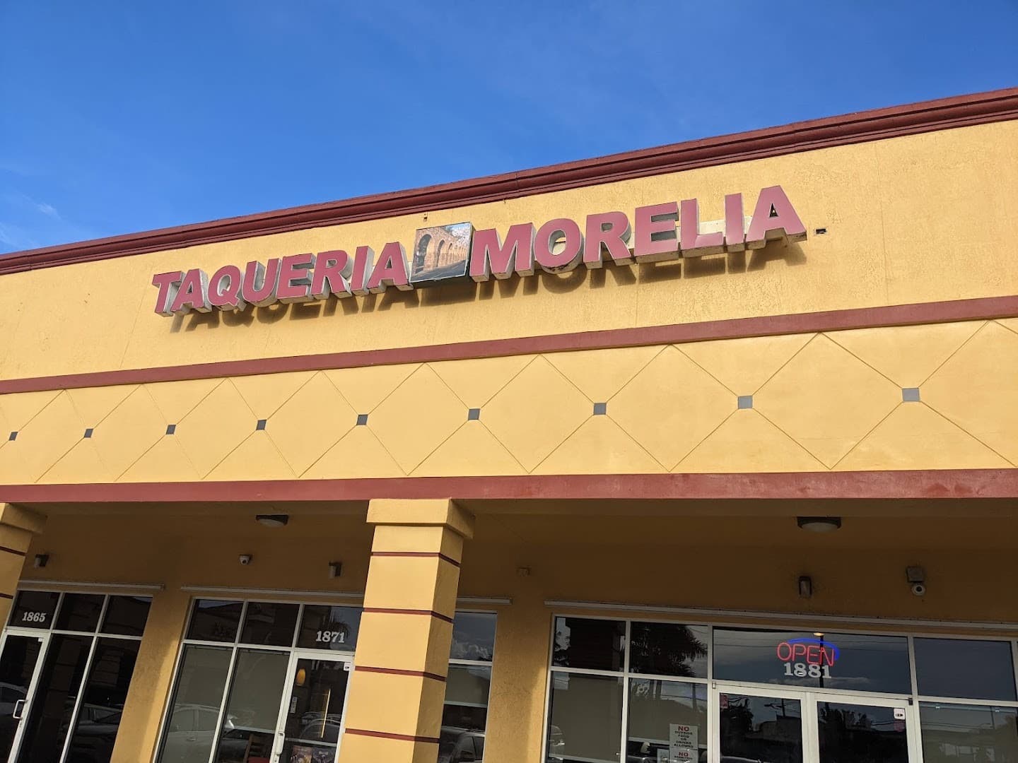 Taqueria Morelia restaurant sign in Homestead