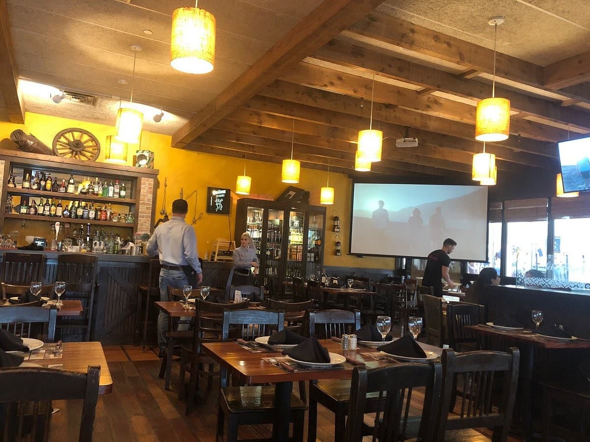 Interior view of The Knife Parrilla Argentina in Doral