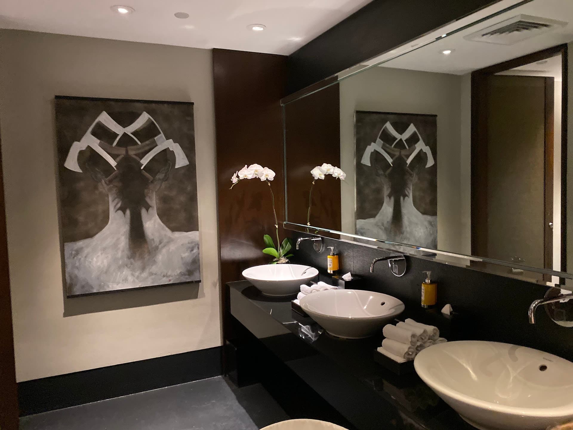 The Setai bathroom design at Miami Beach