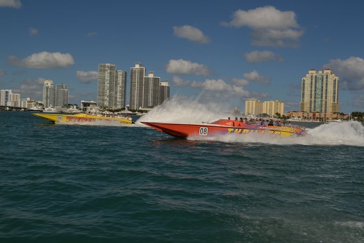 Thriller Miami Speedboat Adventures in action