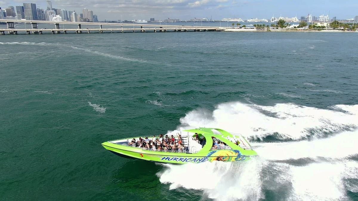 Thriller Miami Speedboat Adventures in action