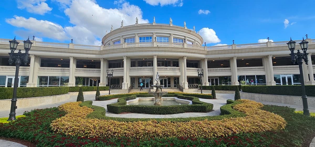 Trump National Doral Miami hotel exterior view