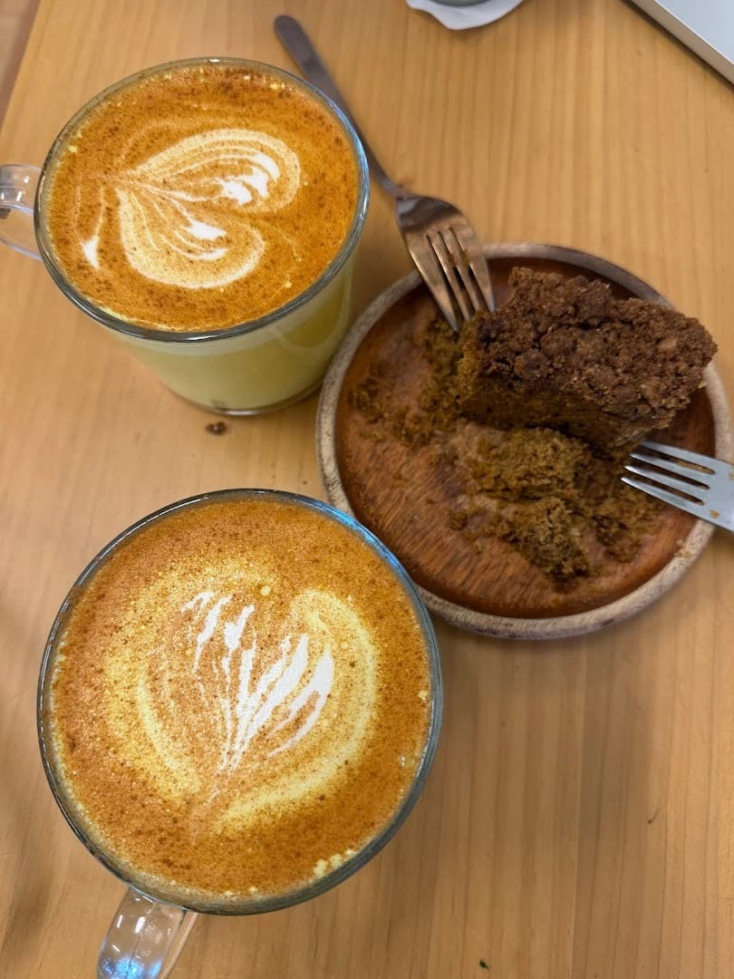 Coffee and cake at Under the Mango Tree in Miami Beach