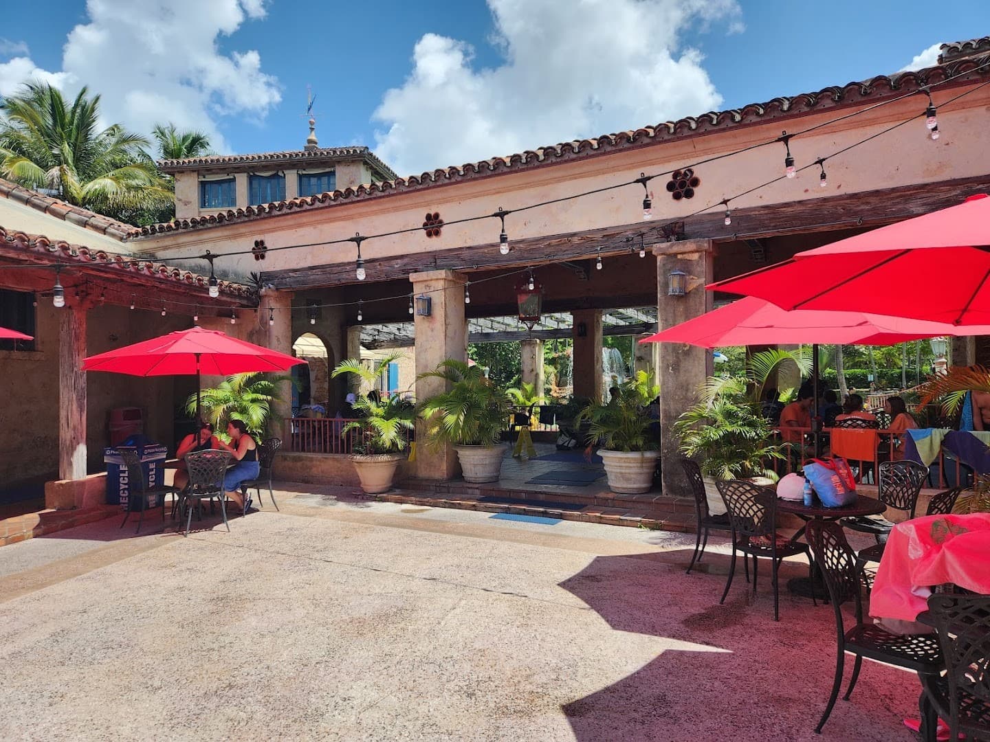 Venetian Pool outdoor seating area in Coral Gables