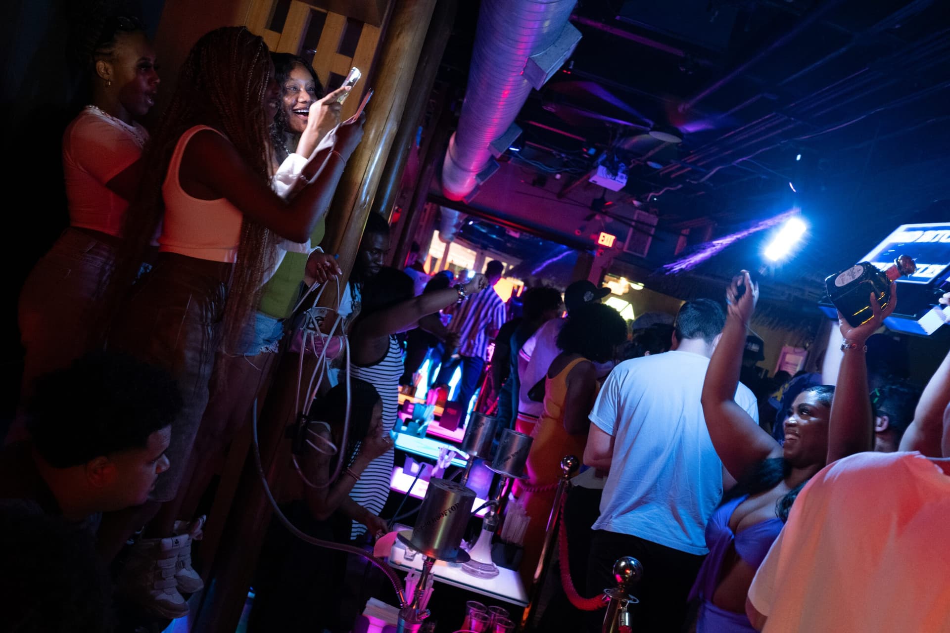 Voodoo Lounge & Rooftop nightlife scene in Miami Beach